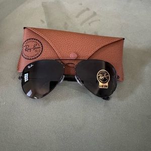 Brand New Ray-Ban Black Aviator Classic